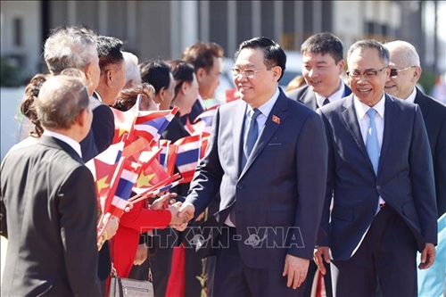 Chủ tịch Quốc hội Vương Đình Huệ bắt đầu thăm chính thức Thái Lan