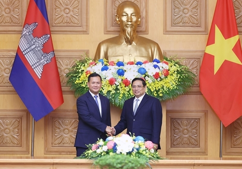 Thúc đẩy mạnh mẽ quan hệ hợp tác toàn diện Việt Nam - Campuchia