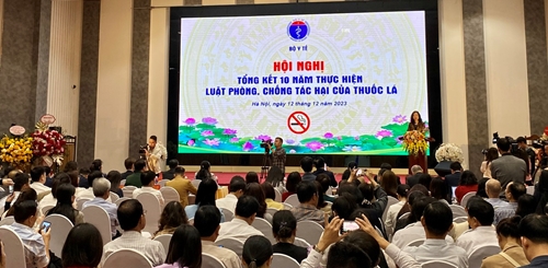 Mỗi năm, Việt Nam có ít nhất 40 000 ca tử vong do các bệnh liên quan đến thuốc lá