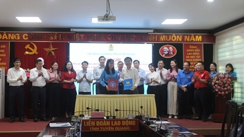 Ký kết chương trình phối hợp hoạt động giai đoạn 2023-2028 giữa BHXH tỉnh Tuyên Quang với Liên đoàn Lao động tỉnh