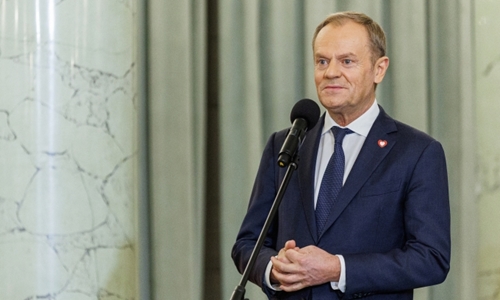 Tân Thủ tướng Ba Lan Donald Tusk tuyên thệ nhậm chức