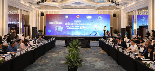 “Chính sách, giải pháp công nghệ phục vụ phát triển bền vững điện mặt trời và điện gió tại Việt Nam”