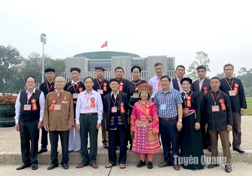 Tỉnh Tuyên Quang có 18 người có uy tín tiêu biểu