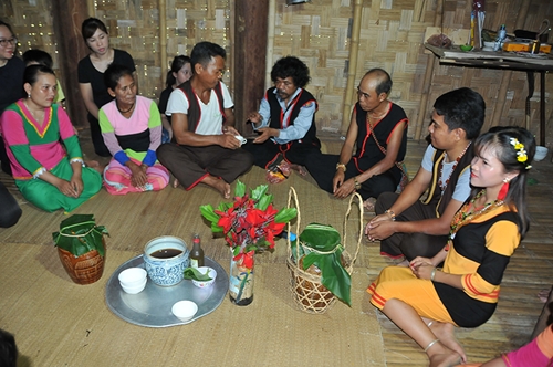 Độc đáo nghi lễ cưới hỏi truyền thống của dân tộc Raglai ở Khánh Hòa