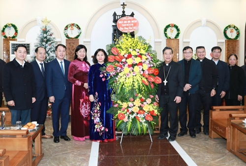 Lãnh đạo thành phố Hà Nội thăm, chúc mừng các tổ chức tôn giáo nhân dịp lễ Giáng sinh 2023