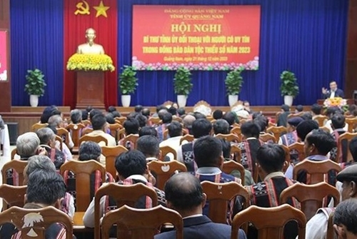 Lãnh đạo tỉnh Quảng Nam đối thoại với người có uy tín trong đồng bào dân tộc thiểu số