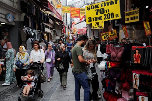 Thổ Nhĩ Kỳ tăng 49 lương tối thiểu cho người lao động