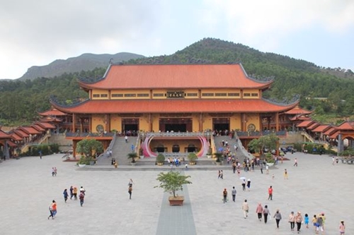 Quảng Ninh chỉ đạo làm rõ các vi phạm tại chùa Ba Vàng