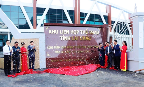 Lễ gắn biển các công trình chào mừng Kỷ niệm 20 năm chia tách, thành lập tỉnh Lai Châu