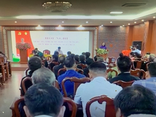 Hội nghị biểu dương người có uy tín thuộc hai huyện Bắc Hà và Si Ma Cai