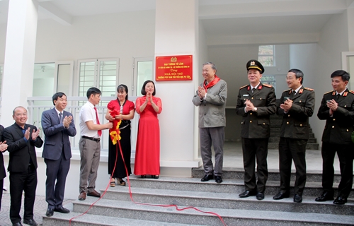 Các đoàn công tác thăm, tặng quà an sinh tại tỉnh Lai Châu