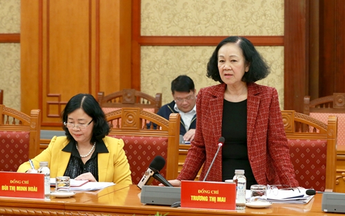 Thường trực Ban Bí thư Trương Thị Mai chủ trì giao ban với một số hội quần chúng