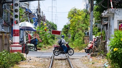 Xử lý bất cập khi sửa chữa đường sắt tại TP Hồ Chí Minh