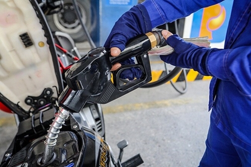 Giá xăng dầu đồng loạt được điều chỉnh tăng