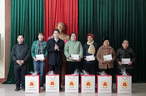 Đoàn công tác Ban Tuyên giáo Trung ương về nguồn tại Tân Trào Tuyên Quang