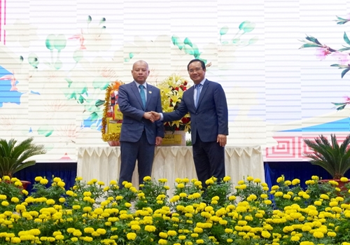 Đoàn đại biểu Vương quốc Campuchia thăm, chúc Tết tại Long An