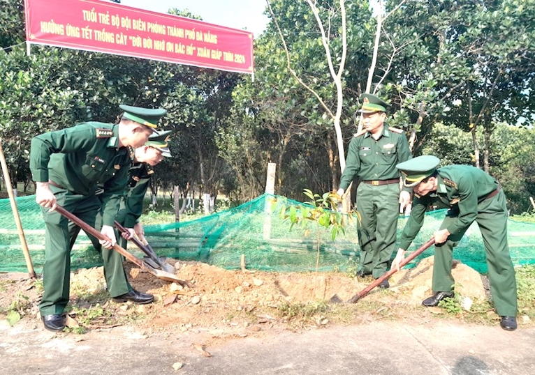 Bộ đội Biên phòng Đà Nẵng tích cực hưởng ứng Tết trồng cây