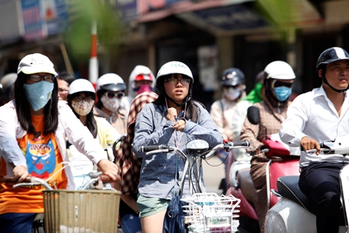 Thành phố Hồ Chí Minh Nắng nóng gay gắt sau Tết do ảnh hưởng của El Nino