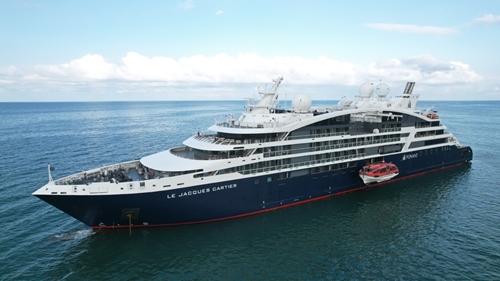 Siêu du thuyền Le Jacques Cartier đưa khách quốc tế vui chơi, tìm hiểu đảo Phú Quốc