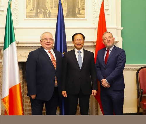 Đề nghị Nghị viện Ireland sớm thông qua Hiệp định Bảo hộ Đầu tư Việt Nam – EU