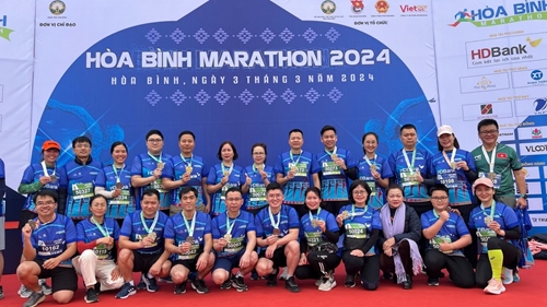Hơn 2 000 vận động viên tham gia Giải Hòa Bình Marathon 2024