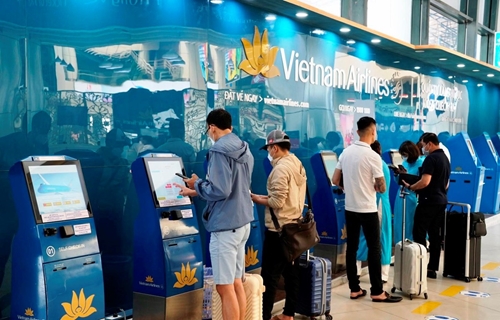 Nhiều ưu đãi giá vé hấp dẫn khi bay cùng Vietnam Airlines