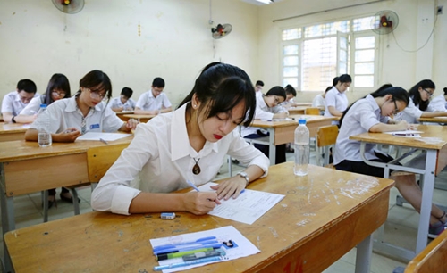 Hà Nội kiểm tra điều kiện tuyển sinh vào lớp 10 các trường ngoài công lập