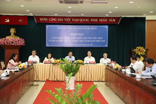 TP Hồ Chí Minh Báo chí đóng góp to lớn phục hồi và phát triển kinh tế - xã hội
