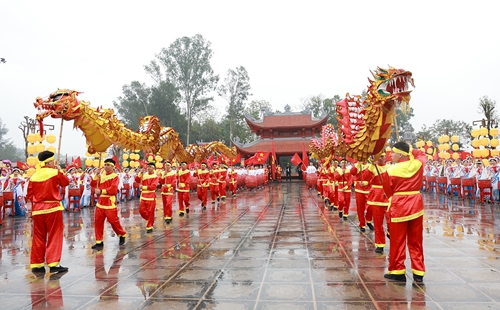 Đặc sắc và ấn tượng màn trống hội, múa lân rồng tại Lễ hội kỷ niệm 140 năm khởi nghĩa Yên Thế