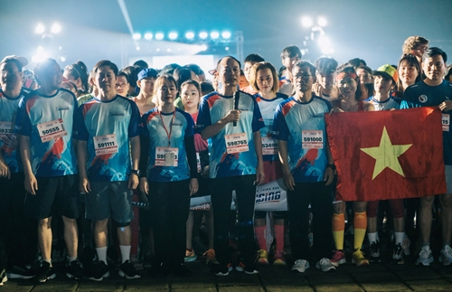 Gần 6 000 vận động viên tham gia giải chạy nhằm chia sẻ yêu thương, gắn kết cộng đồng