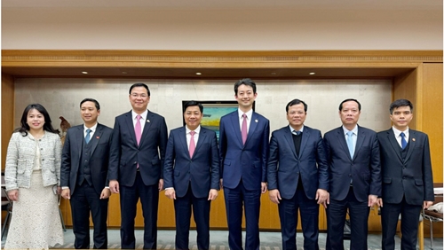 Bí thư Tỉnh ủy Dương Văn Thái làm việc với Thống đốc tỉnh Chiba Nhật Bản