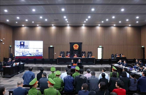 Giảm nhẹ mức án đề nghị cho 15 bị cáo vụ án Tân Hoàng Minh