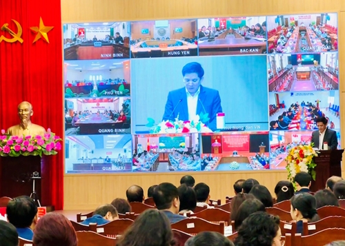Truyền đạt nhiều nội dung quan trọng định hướng cho hoạt động Hội Nông dân Việt Nam