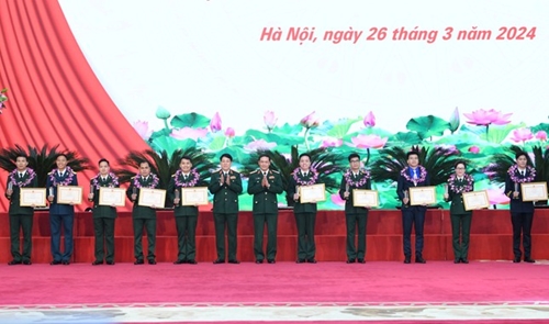 Quân ủy Trung ương - Bộ Quốc phòng vinh danh 45 gương mặt trẻ xuất sắc