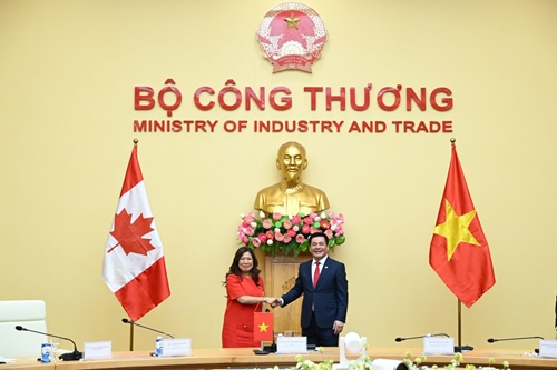 Kỳ họp lần II của Ủy ban hỗn hợp về Kinh tế Việt Nam – Canada tại Hà Nội