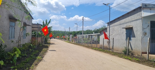 Bình Phước Bàn giao nhà điểm dân cư liền kề chốt dân quân biên giới
