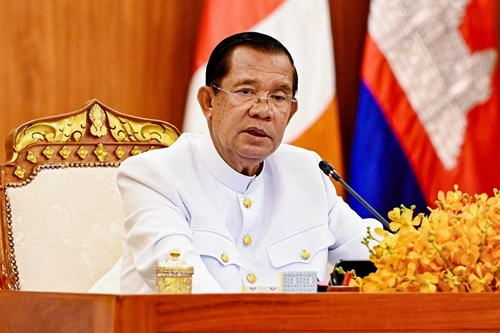 Chủ tịch Quốc hội Vương Đình Huệ gửi thư mừng Chủ tịch Thượng viện Campuchia