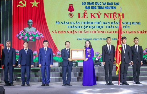 Quyền Chủ tịch nước Võ Thị Ánh Xuân dự Lễ kỷ niệm 30 năm thành lập Đại học Thái Nguyên