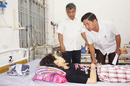 Hàng chục học sinh ở Khánh Hòa nhập viện nghi do ngộ độc