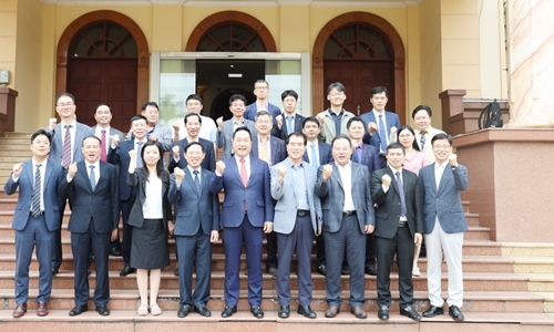 Chủ tịch UBND tỉnh Lê Ánh Dương tiếp Đoàn công tác Hiệp hội doanh nghiệp Hàn Quốc