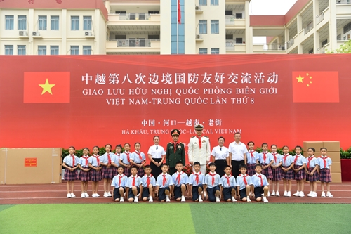 Giao lưu hữu nghị quốc phòng biên giới Việt Nam - Trung Quốc lần thứ 8 thành công tốt đẹp