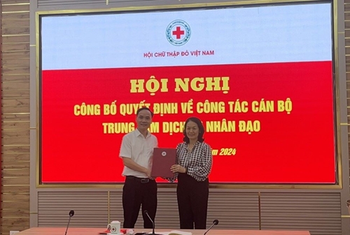 Ông Nguyễn Văn Cường giữ chức vụ Giám đốc Trung tâm Dịch vụ nhân đạo