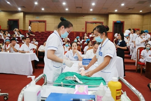 Ngành y tế tỉnh Yên Bái tiếp tục phấn đấu vì sự hài lòng của người bệnh