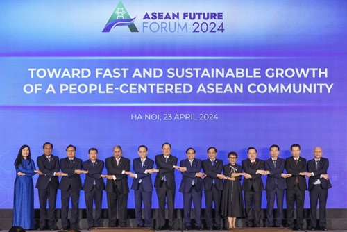 Xây dựng Cộng đồng ASEAN phát triển nhanh, bền vững, lấy người dân làm trung tâm