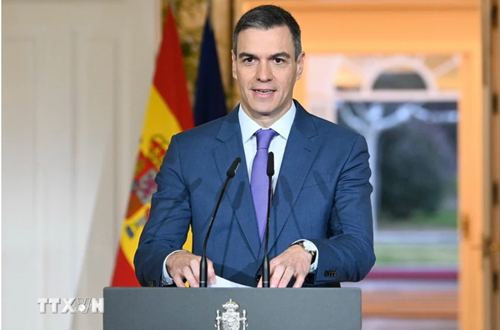 Thủ tướng Tây Ban Nha tuyên bố tiếp tục tại vị
