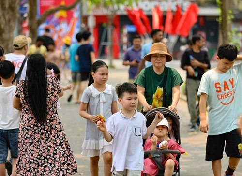Hà Nội đón gần 740 nghìn lượt khách trong kỳ nghỉ lễ 30 4, 1 5