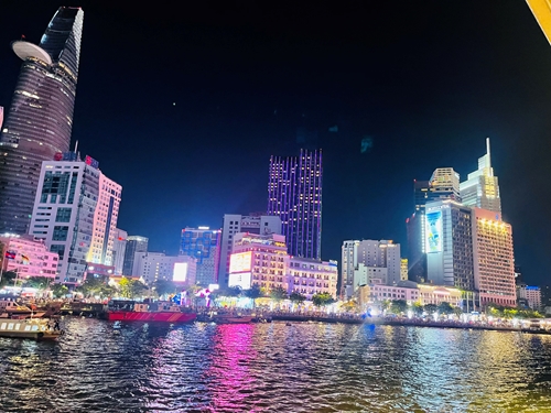 Dịp lễ 30 4- 01 5, TP Hồ Chí Minh đạt doanh thu 3 235 tỷ đồng từ hoạt động du lịch