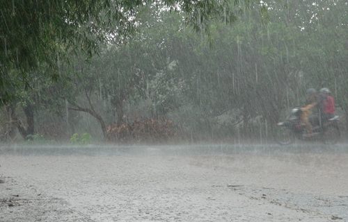 Bắc Bộ và từ Thanh Hóa đến Thừa Thiên Huế tiếp tục mưa dông