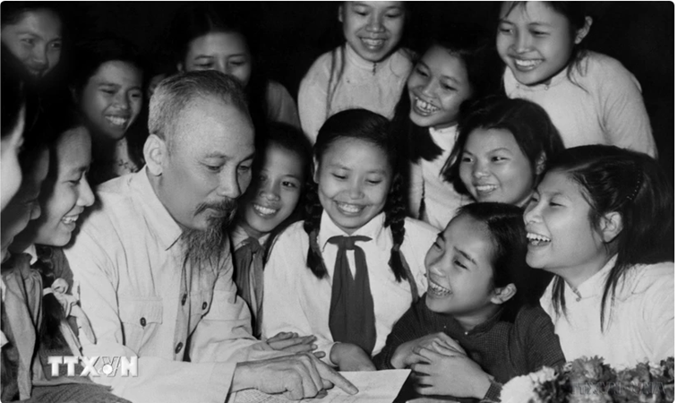 Chủ tịch Hồ Chí Minh trong tâm thức kiều bào tại Lào