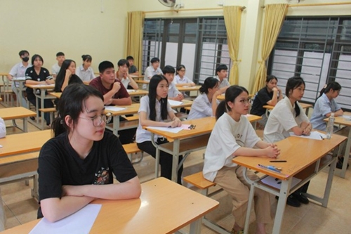 Thái Nguyên Gần 17,5 nghìn học sinh tham dự kỳ thi vào lớp 10 năm học 2024-2025
